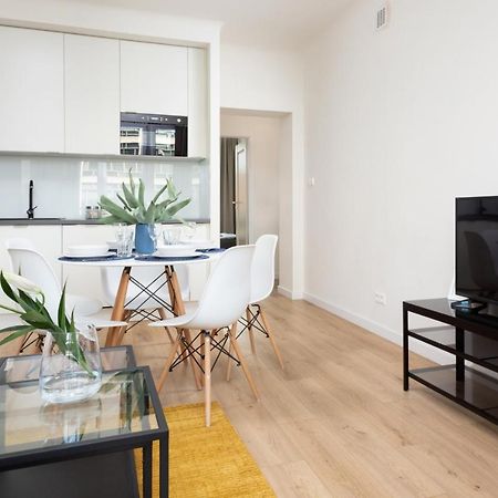 Family City Center Apartment By Renters Prestige วอร์ซอ ภายนอก รูปภาพ