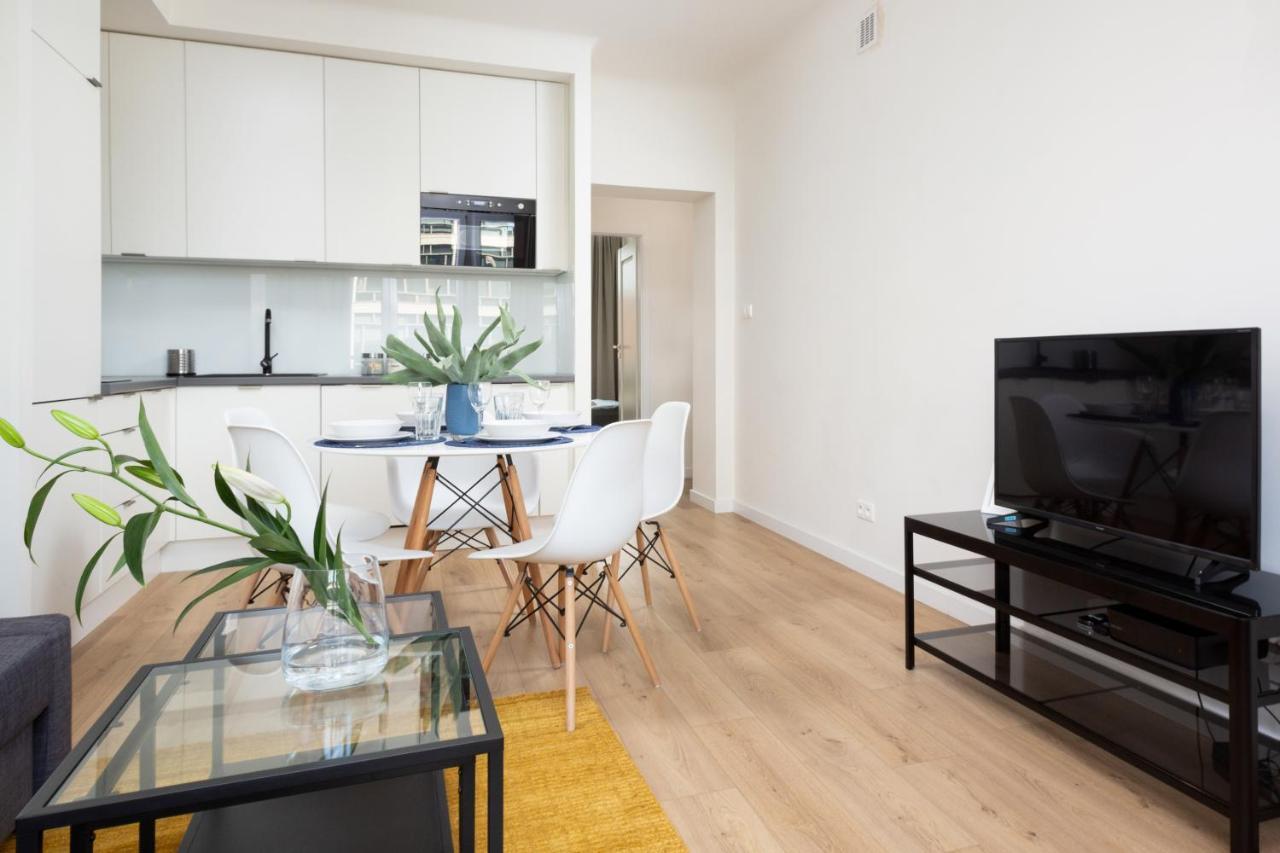 Family City Center Apartment By Renters Prestige วอร์ซอ ภายนอก รูปภาพ