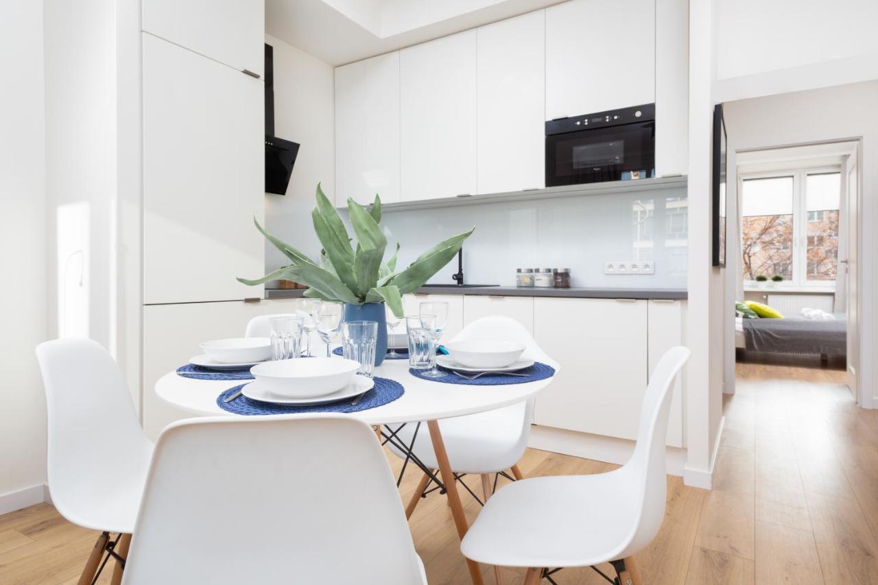 Family City Center Apartment By Renters Prestige วอร์ซอ ภายนอก รูปภาพ
