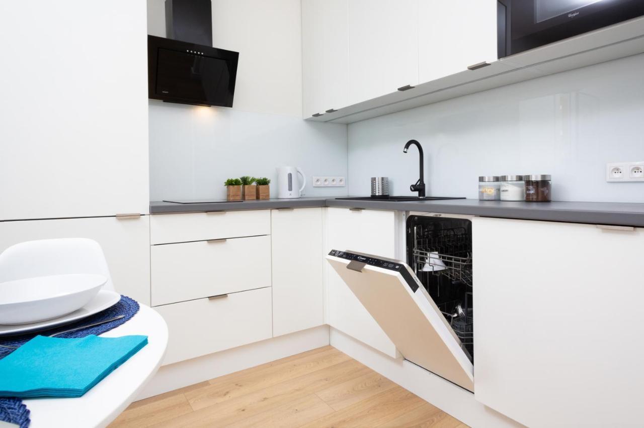 Family City Center Apartment By Renters Prestige วอร์ซอ ภายนอก รูปภาพ